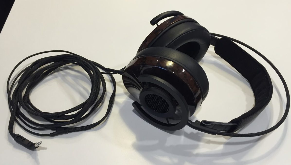 Audioquest NightHawk - semi-åbne over ear høretelefoner